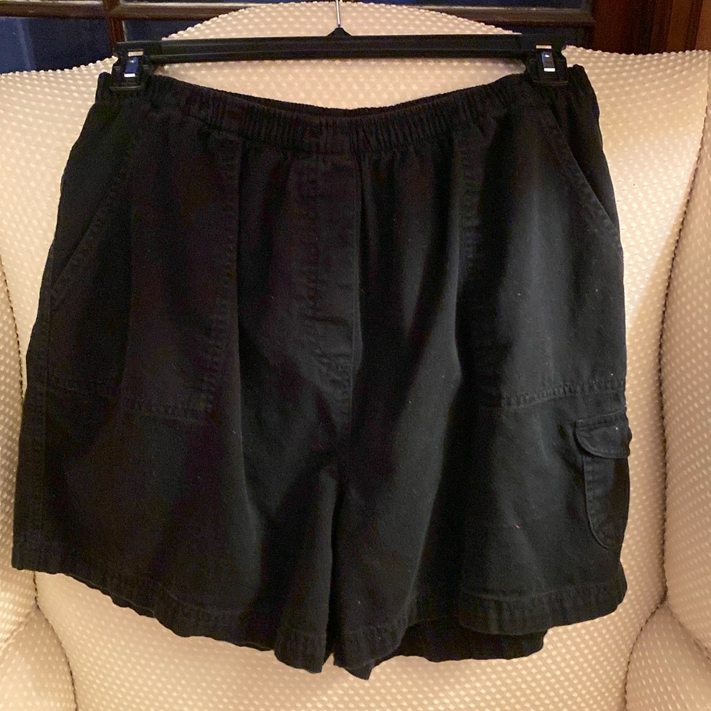Jonathan Logan 100% Cotton Black Womens Shorts with pockets and a cargo pocket L